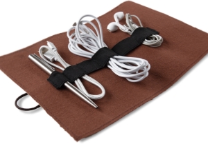 Bark Travel & Tech Kit Roll